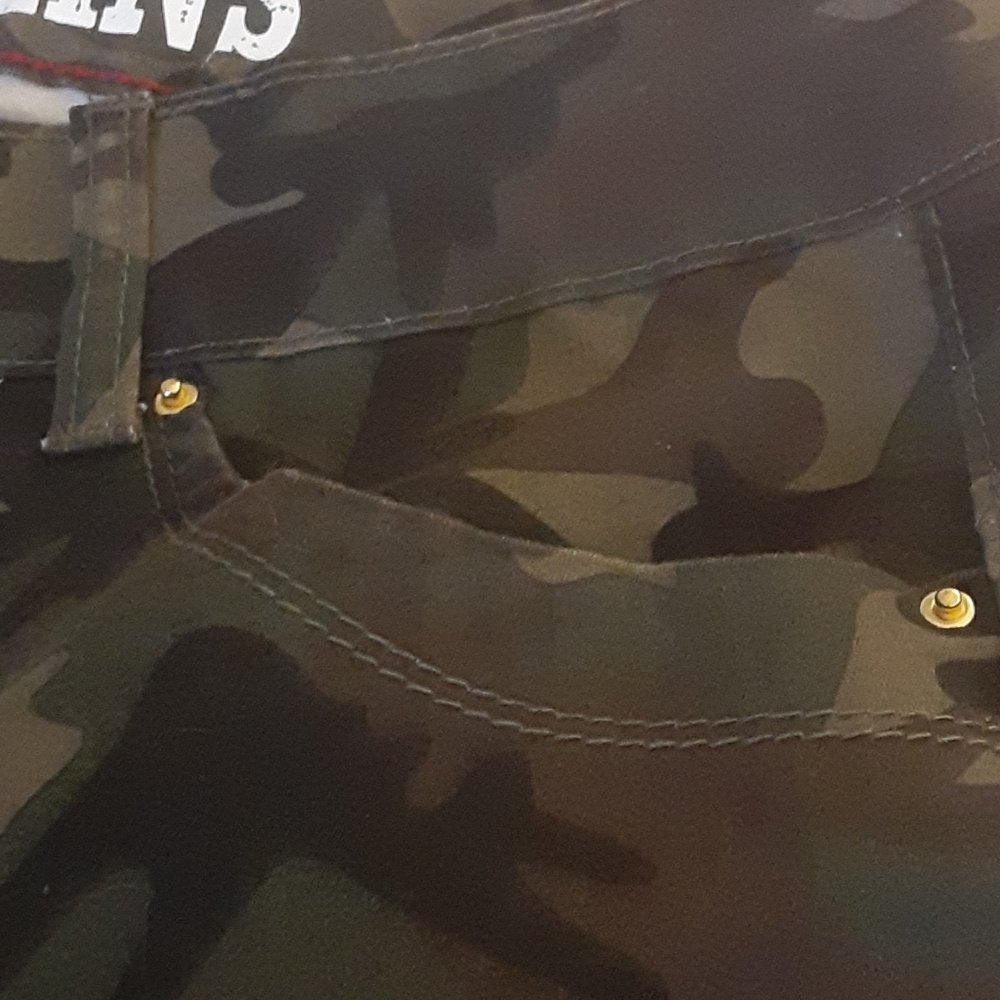 Jeans - Picture 6 of 8
